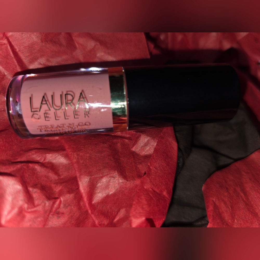 NWOT-LAURA GELLER TREAT-N-GO TINTED LIP OIL